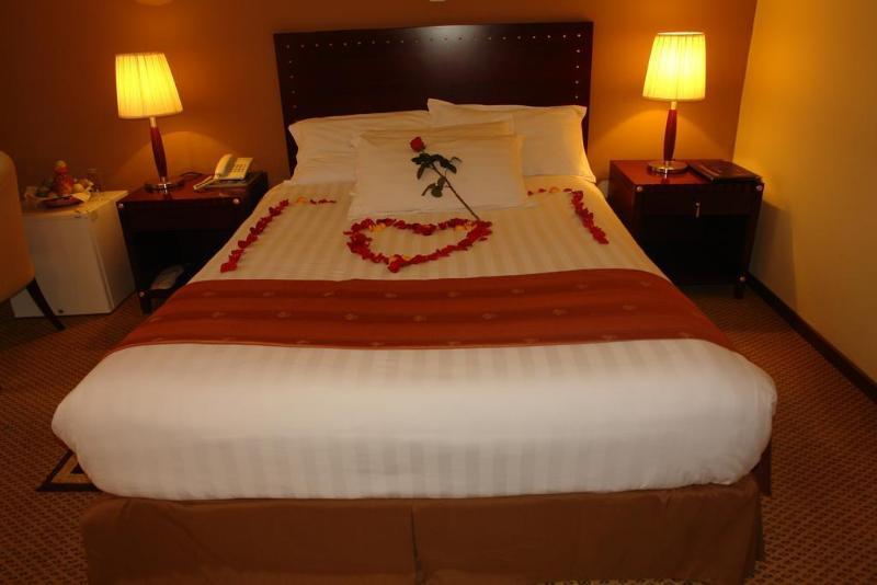 Soramba Hotel Business Plc Адис Абеба Екстериор снимка